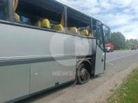 Под Брянском дрон попал в автобус с детской футбольной командой из Гомеля Под Брянском дрон попал в автобус с детской футбольной командой из Гомеля
